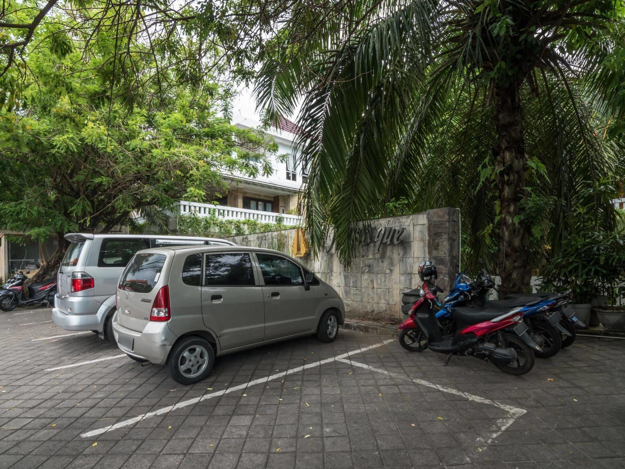 Bali Mystique Hotel & Apartment Seminyak  Exterior photo